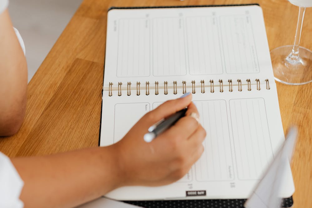 Jak dobrać kolory i fonty do projektu kalendarza książkowego